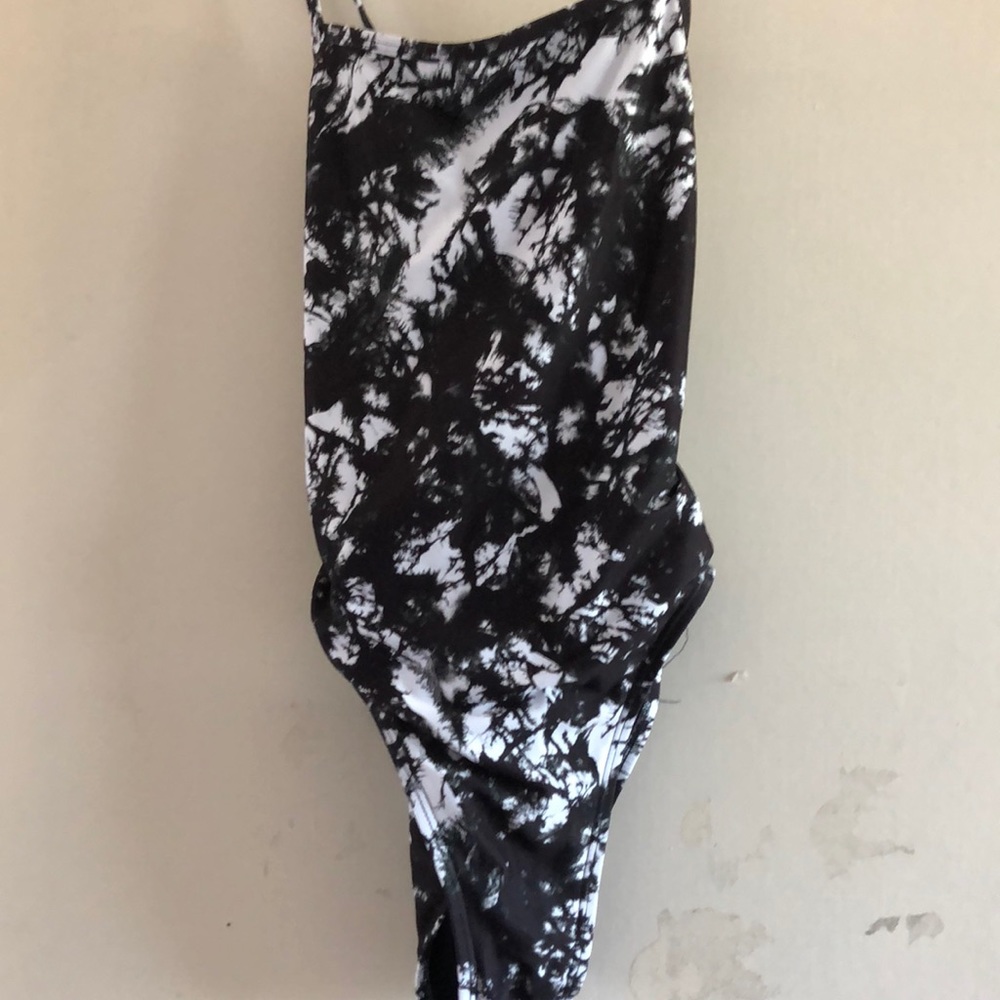 Jolyn Print One Piece “Scotty” Style